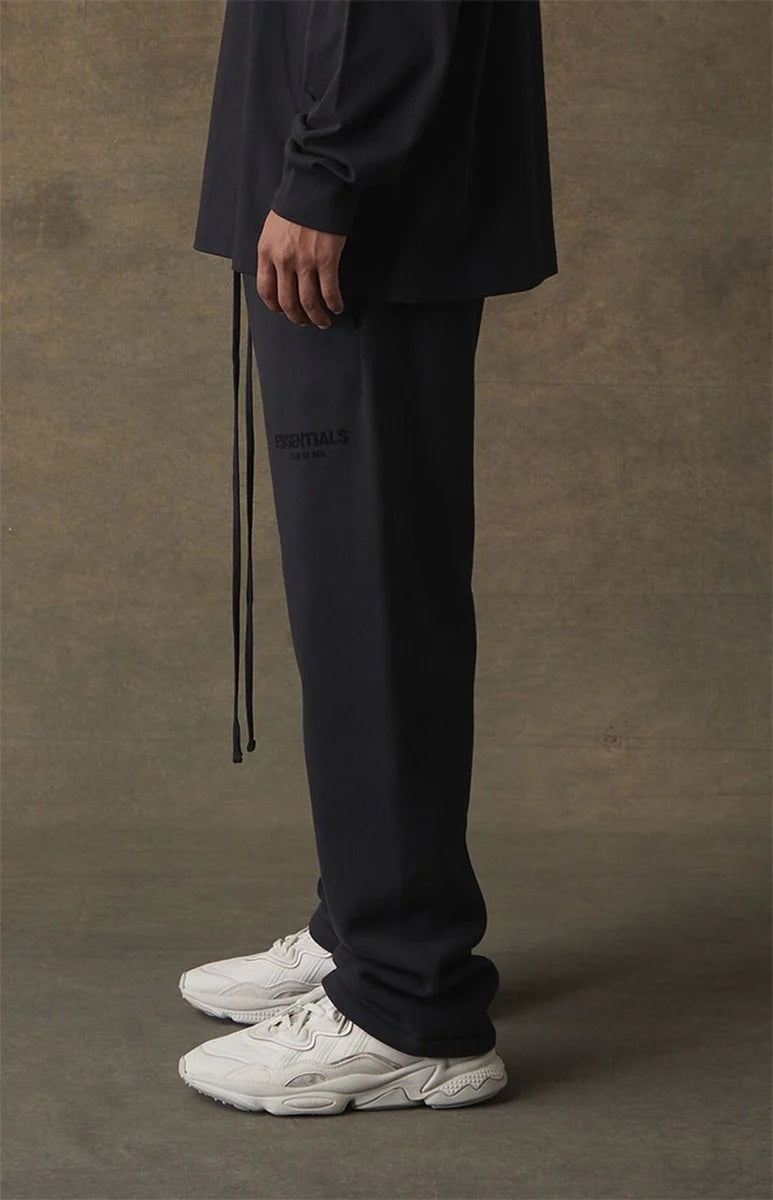 ESSENTIALS FOG RELAXED SWEATPANTS STRETCH LIMO SS22 – Québec