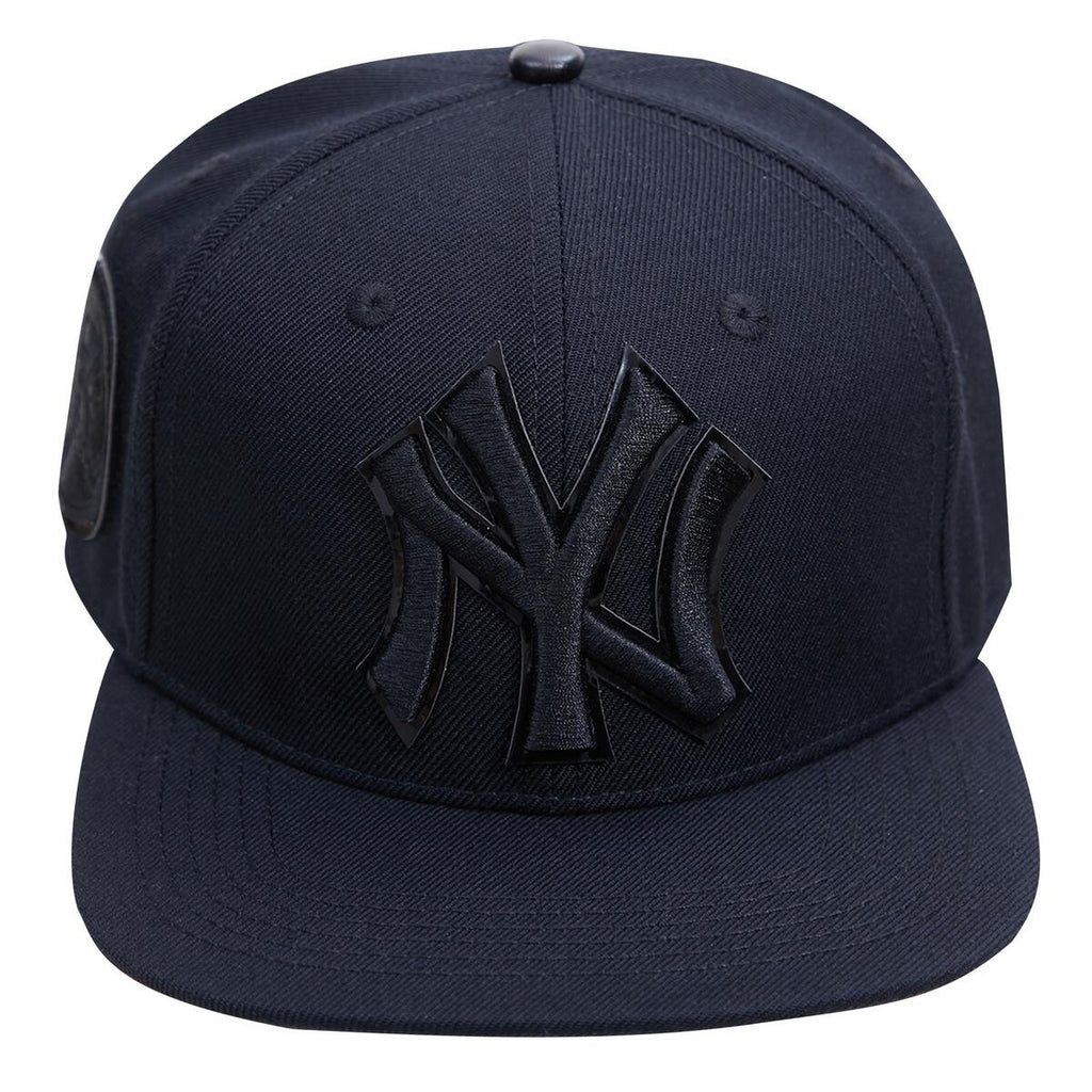 New York Yankees Triple Black Logo Snapback Hat