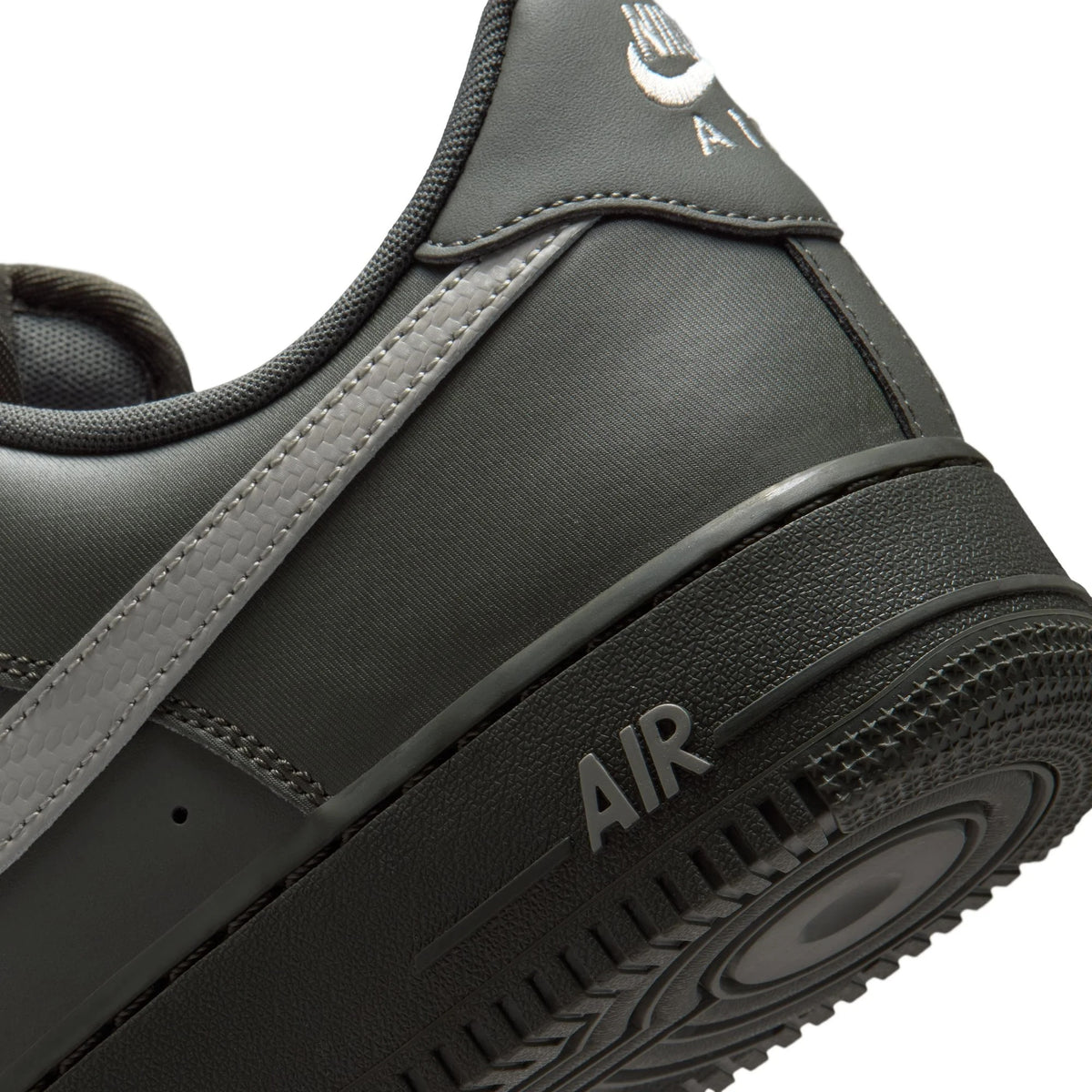 Nike Air Force 1 '07 Newsprint / College Grey