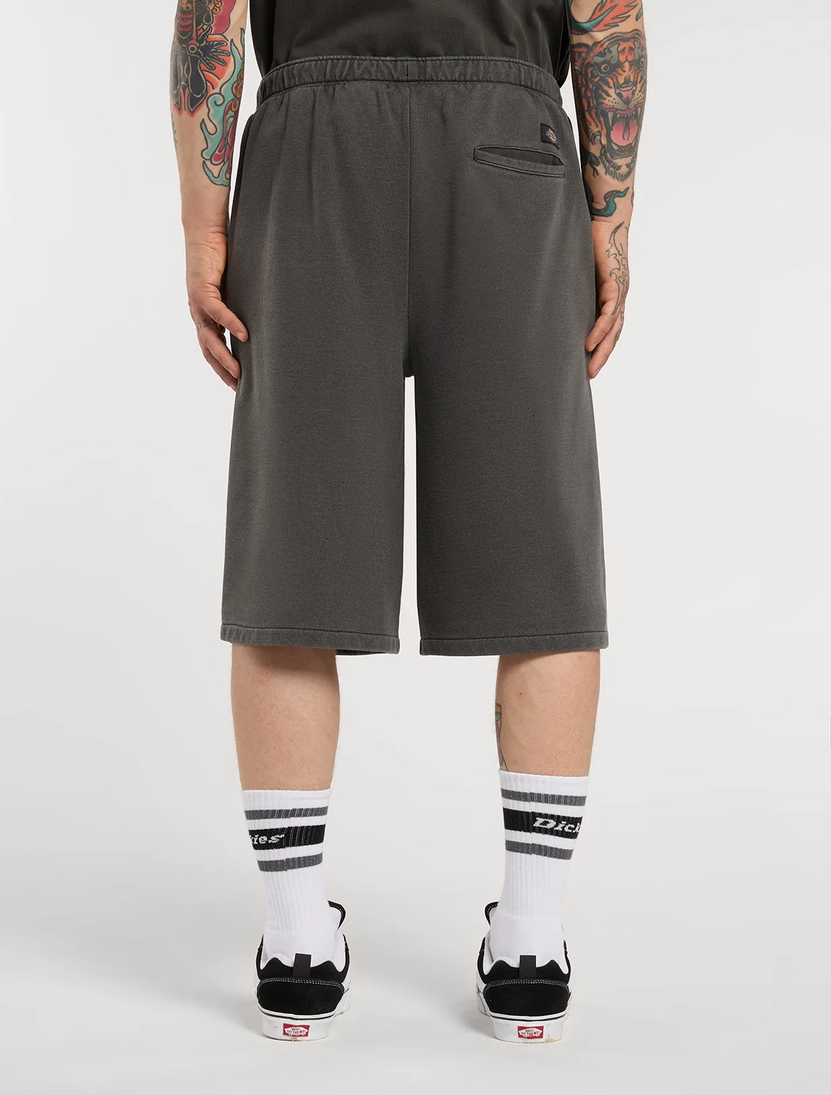 MENS STREETSBORO 13" SWEAT SHORT - DARK GRAY 