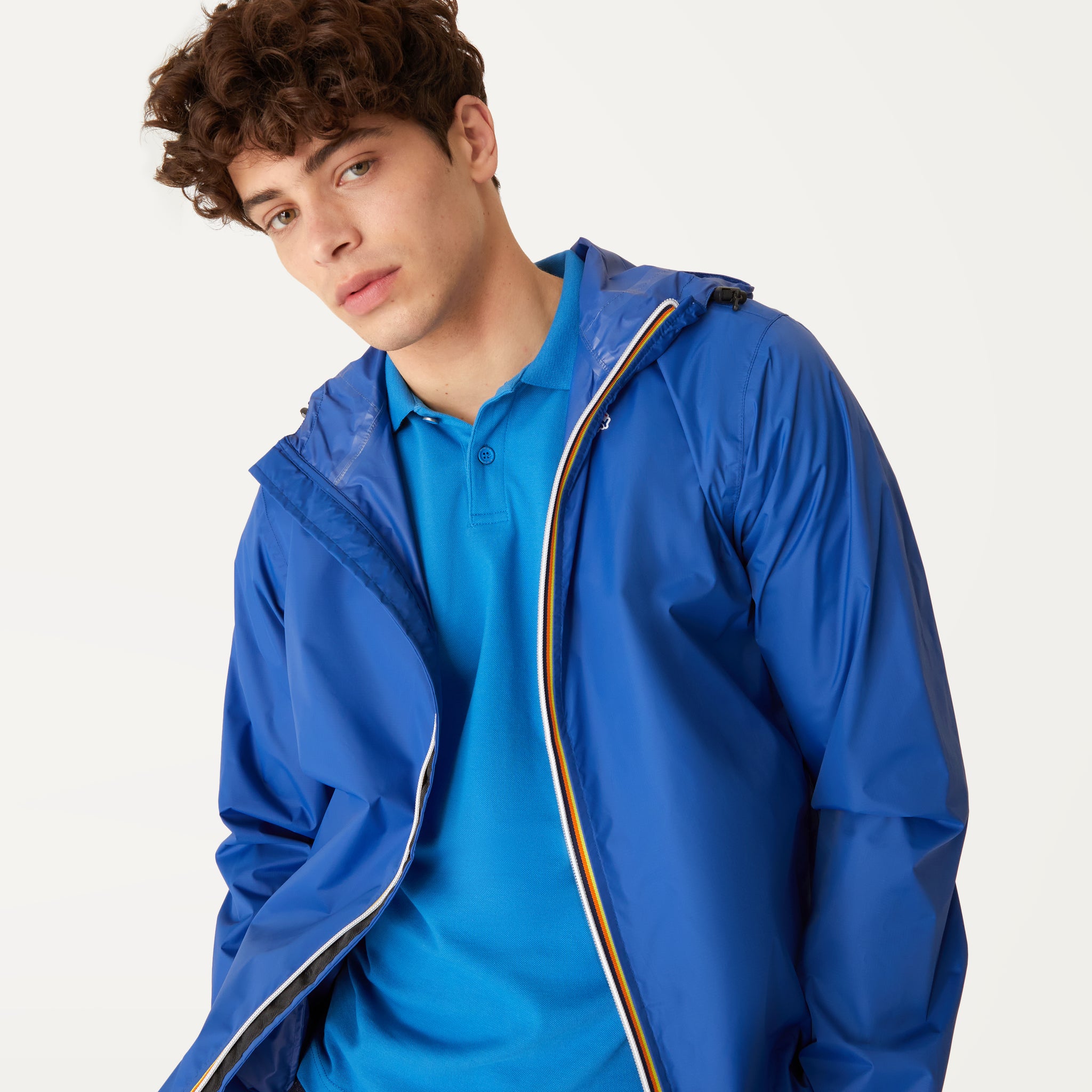 Le Vrai Claude Windbreaker & Rain Jacket - Blue Royal Marine